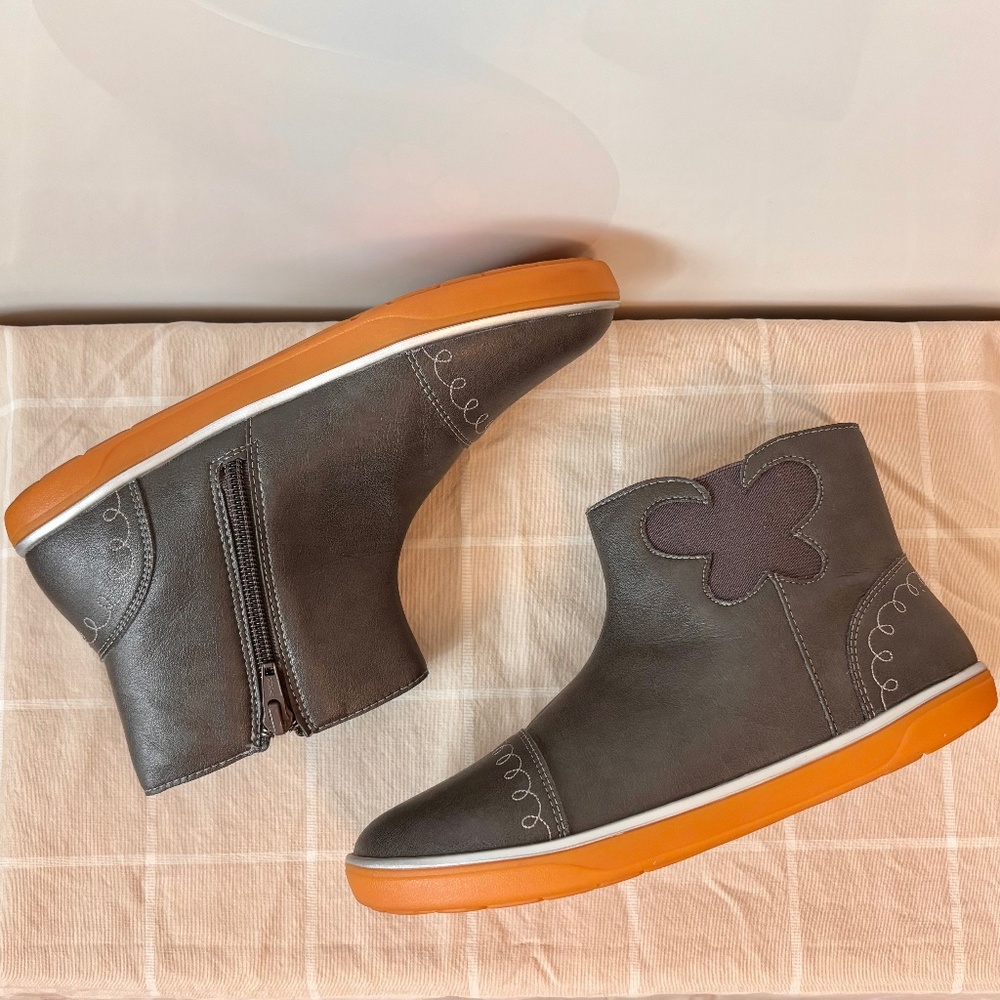 Livie & Luca ALI Ankle Boots (Charcoal) Big Kids 3Y RETIRED